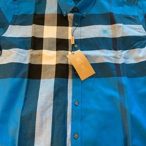 Men’s Burberry Casual Button Down Shirt